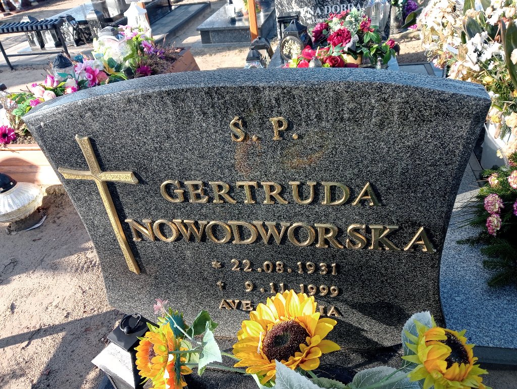 Grób Gertruda Nowodworska