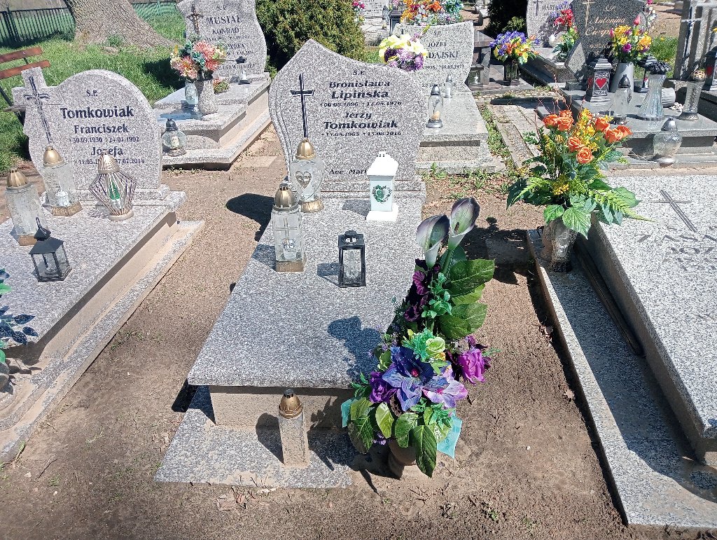 Grób Grzegorz Tomkowiak