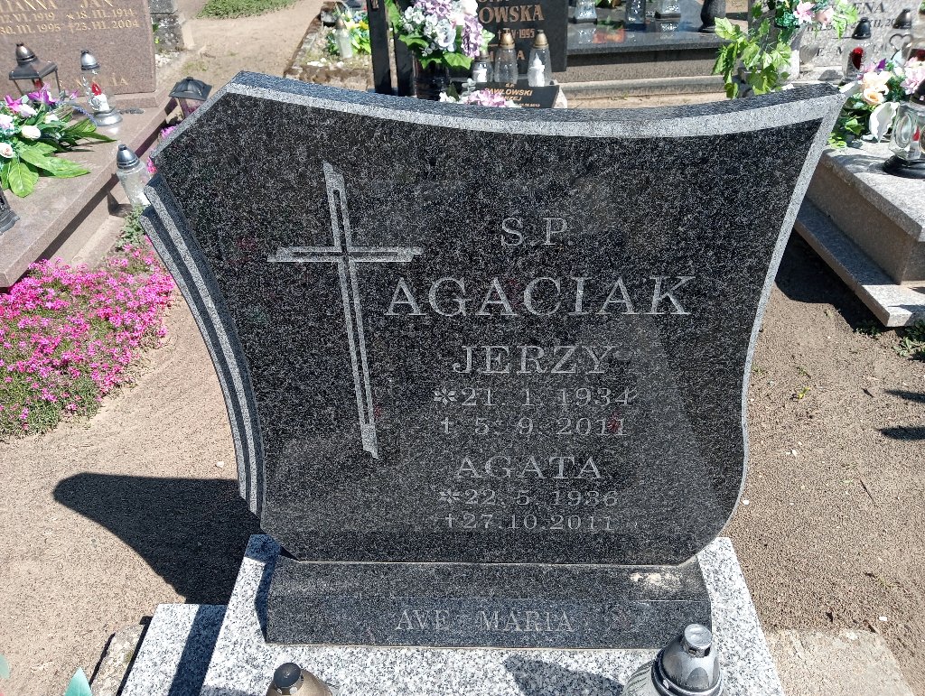 Grób Agata Agaciak